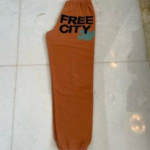 COPY - Free City Sweatpants